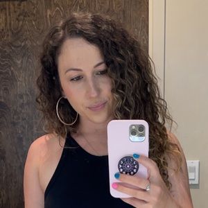 Meet your Posher, Melissa